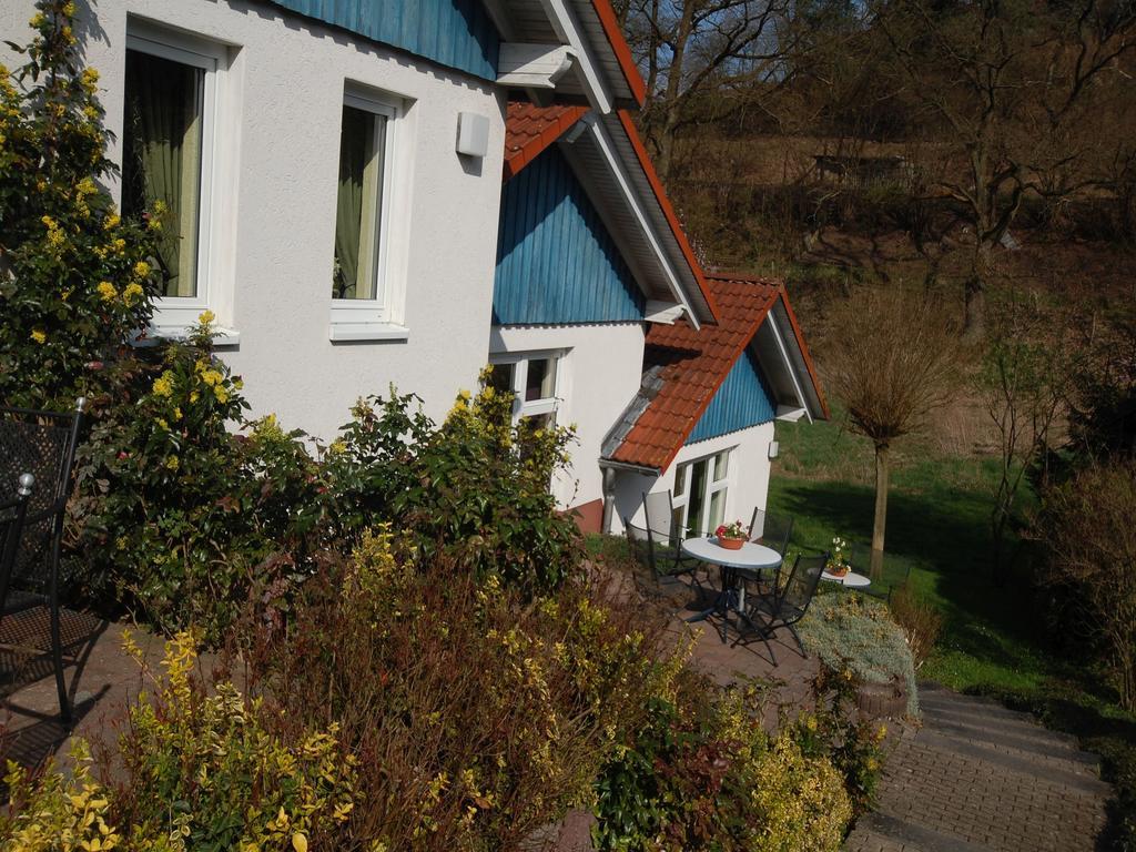 Land Und Leute Apartamento Fritzlar Exterior foto